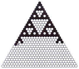 Figur 4: Pascals trekant rammet inn av sekskanter hvor alle oddetallene er farget mørkt og alle partallene er hvite.